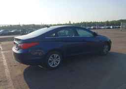 2011 HYUNDAI SONATA GL
