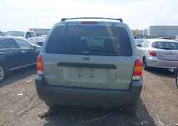 2005 FORD ESCAPE XLT