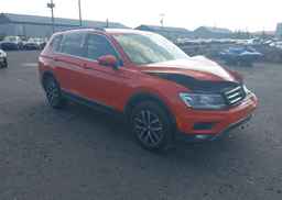 2020 VOLKSWAGEN TIGUAN SE