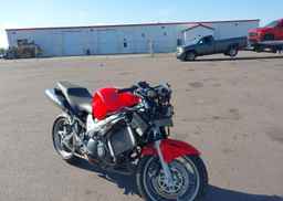 2005 HONDA VFR800