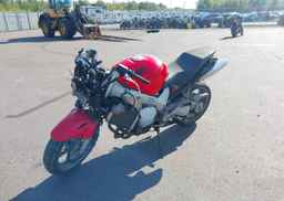 2005 HONDA VFR800