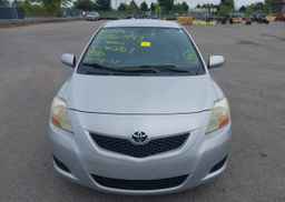 2011 TOYOTA YARIS