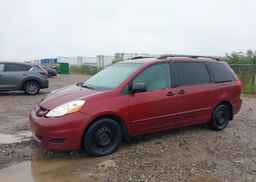 2010 TOYOTA SIENNA CE