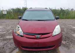 2010 TOYOTA SIENNA CE