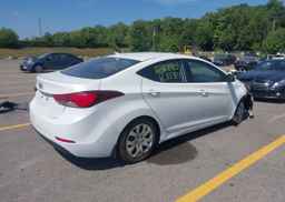 2015 HYUNDAI ELANTRA GL