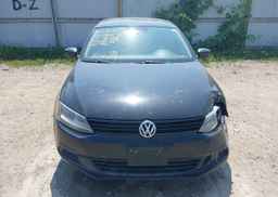 2013 VOLKSWAGEN JETTA S