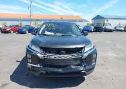 2022 MITSUBISHI RVR ES