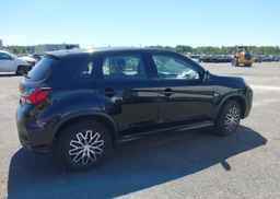2022 MITSUBISHI RVR ES