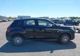 2022 MITSUBISHI RVR ES