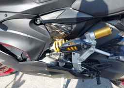 2022 DUCATI PANIGALE V2