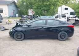 2013 HYUNDAI ELANTRA GL
