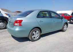 2010 TOYOTA YARIS