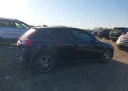 2011 VOLVO C30 T5 LEVEL 1