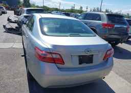 2009 TOYOTA CAMRY SE