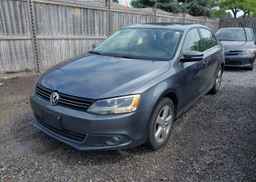 2013 VOLKSWAGEN JETTA 2.0L TDI