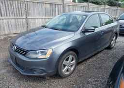 2013 VOLKSWAGEN JETTA 2.0L TDI