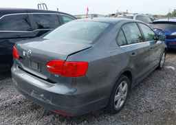 2013 VOLKSWAGEN JETTA 2.0L TDI
