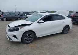 2023 KIA FORTE EX