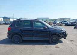 2015 VOLKSWAGEN TIGUAN S