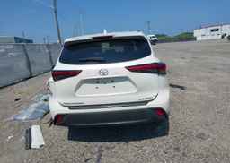 2021 TOYOTA highlander xle