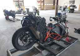 2020 KTM 1290 SUPER ADVENTURE R