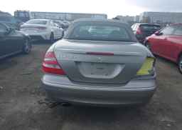 2005 MERCEDES-BENZ CLK 320