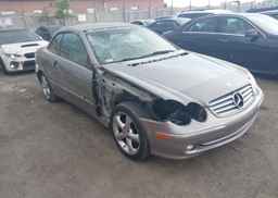 2005 MERCEDES-BENZ CLK 320