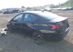 2023 NISSAN VERSA SR