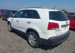 2013 KIA SORENTO LX