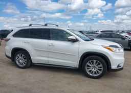 2016 TOYOTA highlander xle