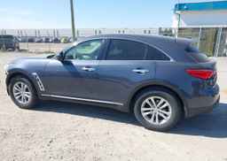 2011 INFINITI FX35