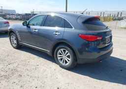 2011 INFINITI FX35