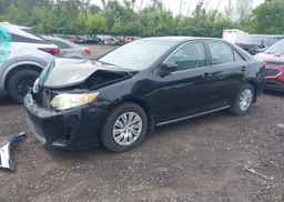 2012 TOYOTA CAMRY SE