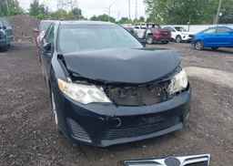 2012 TOYOTA CAMRY SE