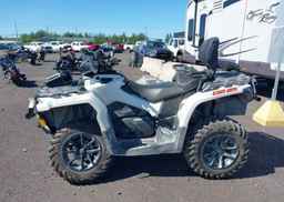2017 CAN-AM OUTLANDER MAX 650 XT
