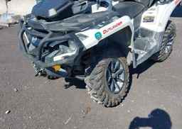 2017 CAN-AM OUTLANDER MAX 650 XT