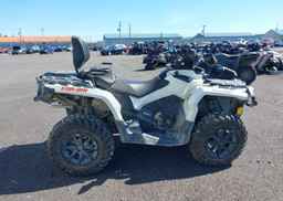 2017 CAN-AM OUTLANDER MAX 650 XT