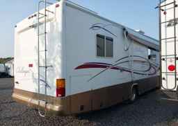 2000 WORKHORSE CUSTOM CHASSIS MOTORHOME CHASSIS P3500