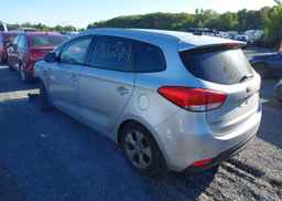 2016 KIA RONDO