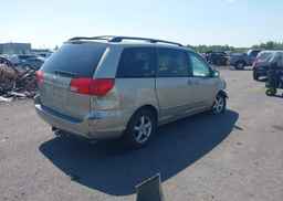 2004 TOYOTA SIENNA CE