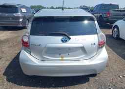 2013 TOYOTA Prius c
