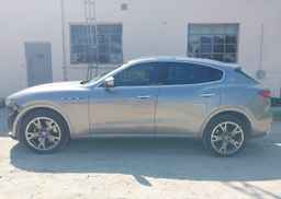2017 MASERATI LEVANTE S