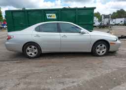 2004 LEXUS ES 330