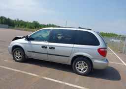2005 DODGE CARAVAN SE