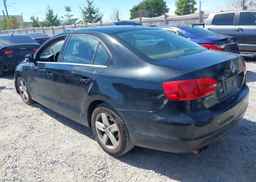 2013 VOLKSWAGEN JETTA TDI