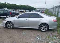 2009 TOYOTA CAMRY SE V6
