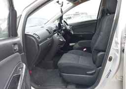 2004 TOYOTA WISH