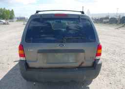 2005 FORD ESCAPE XLT