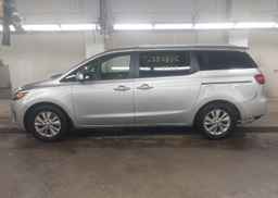 2016 KIA SEDONA LX