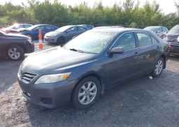 2011 TOYOTA CAMRY LE